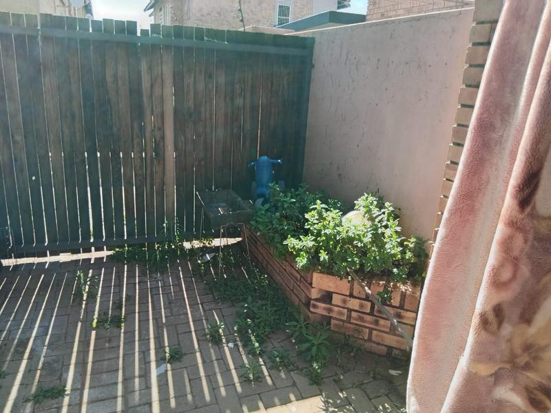 2 Bedroom Property for Sale in Pellissier Free State